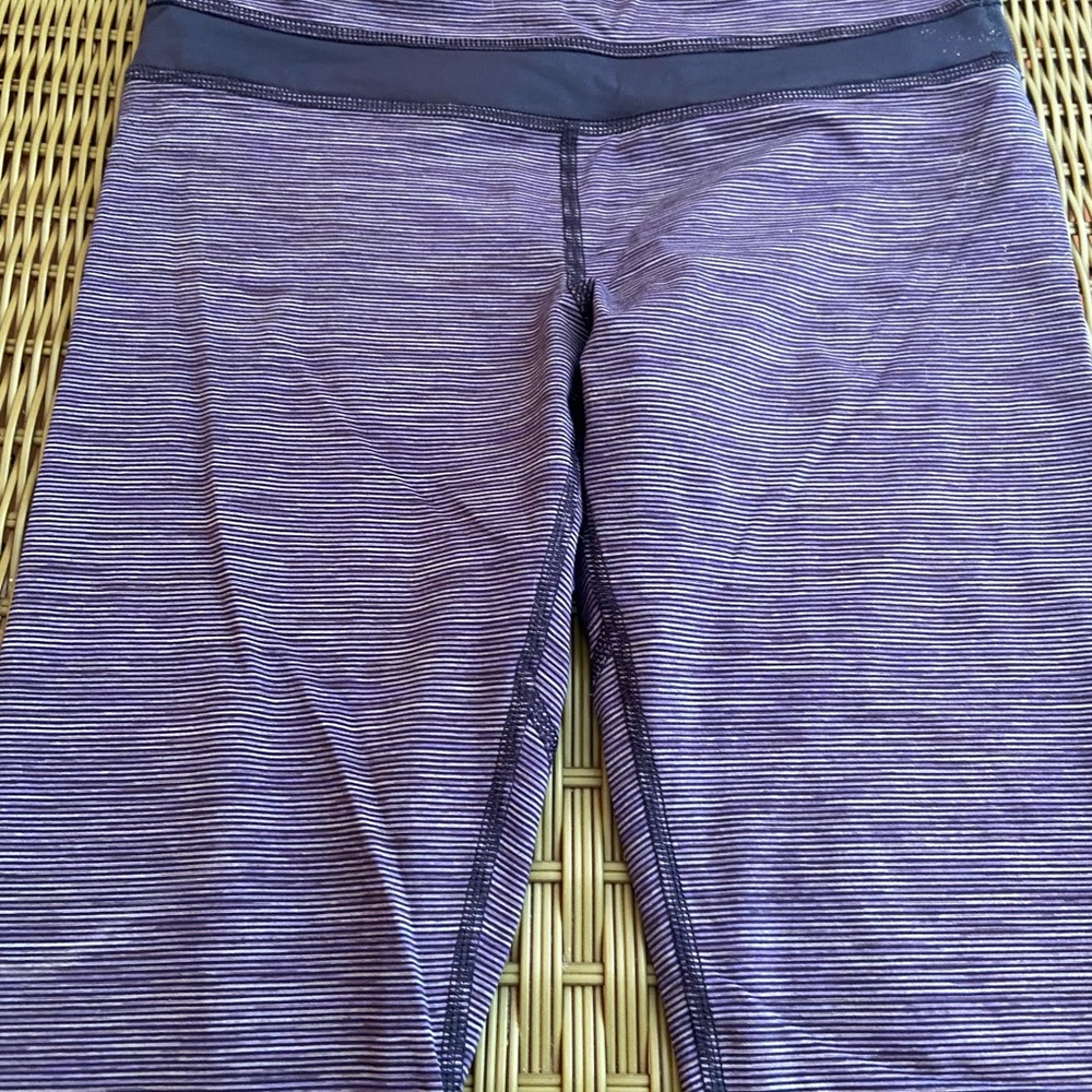Lululemon Run Inspire Crops Size 4 Purple